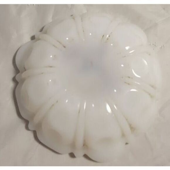 Vintage Anchor Hocking Fire King Milk Glass Ashtray Dish Mallard Duck - Picture 5 of 5